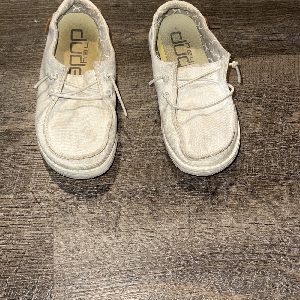 Off white, size 11 Hey Dude’s